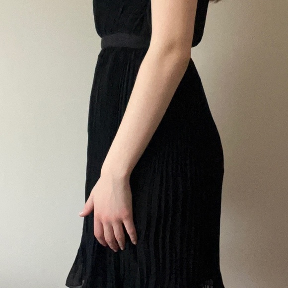 Club Monaco - One-Shoulder Pleated Black Dress: Women’s Size 00 (Double Zero) - Picture 2 of 8